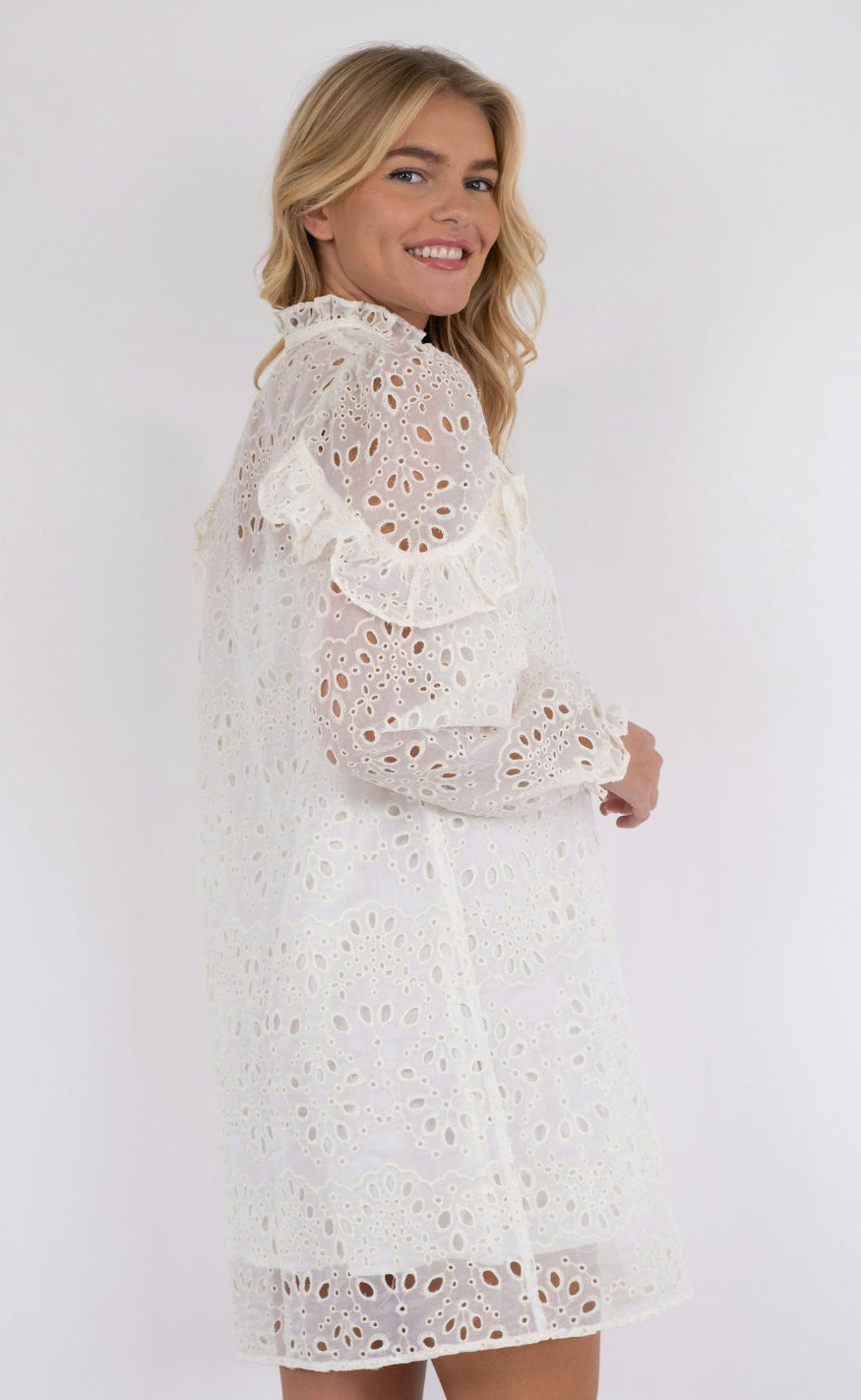 Neo Noir Kjole - Abby Embroidery - Ivory