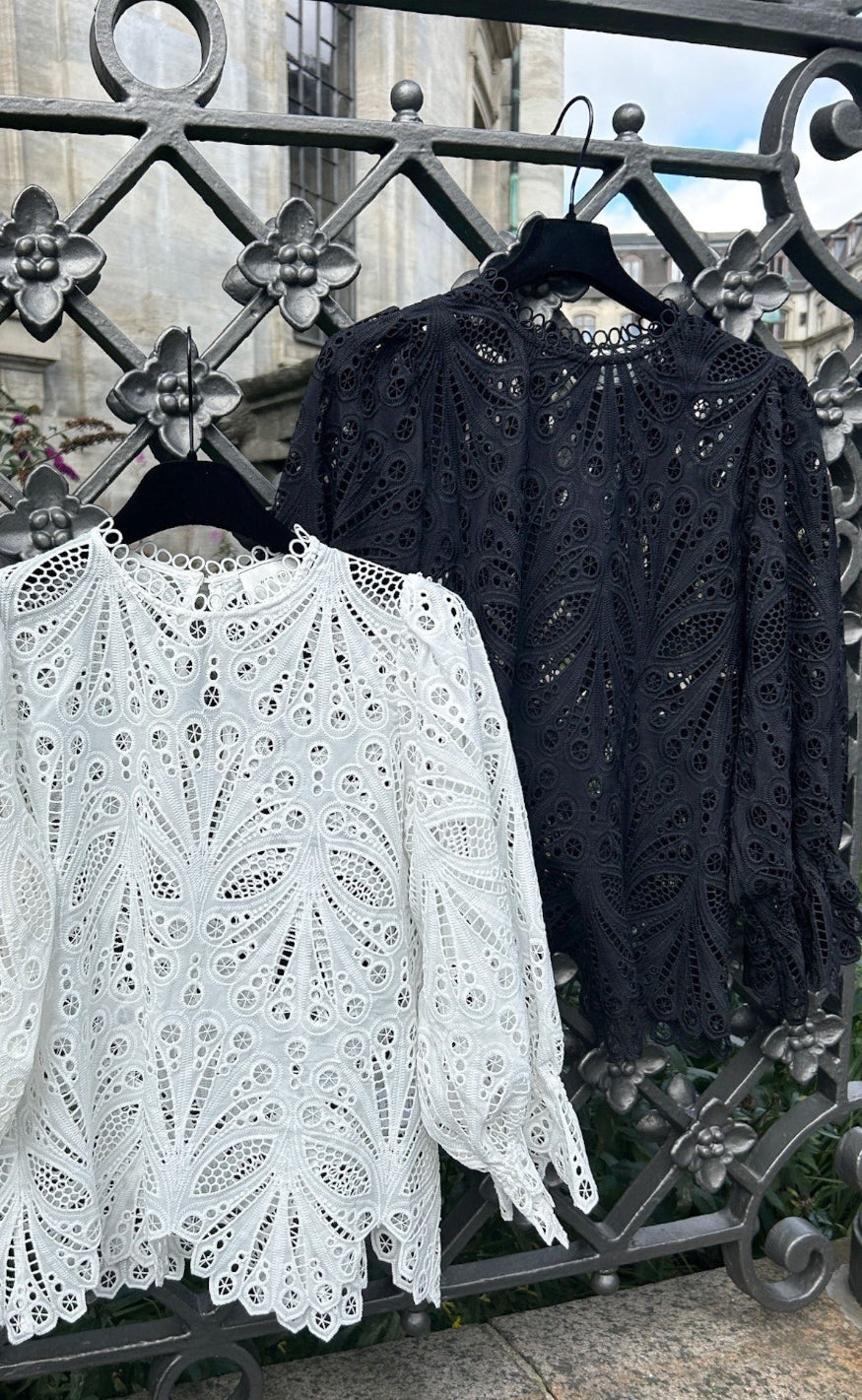 Neo Noir Bluse - Adela Embroidery - Black