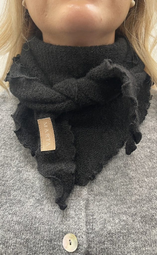 Marta Du Chateau Skjerf - Agnete - Black