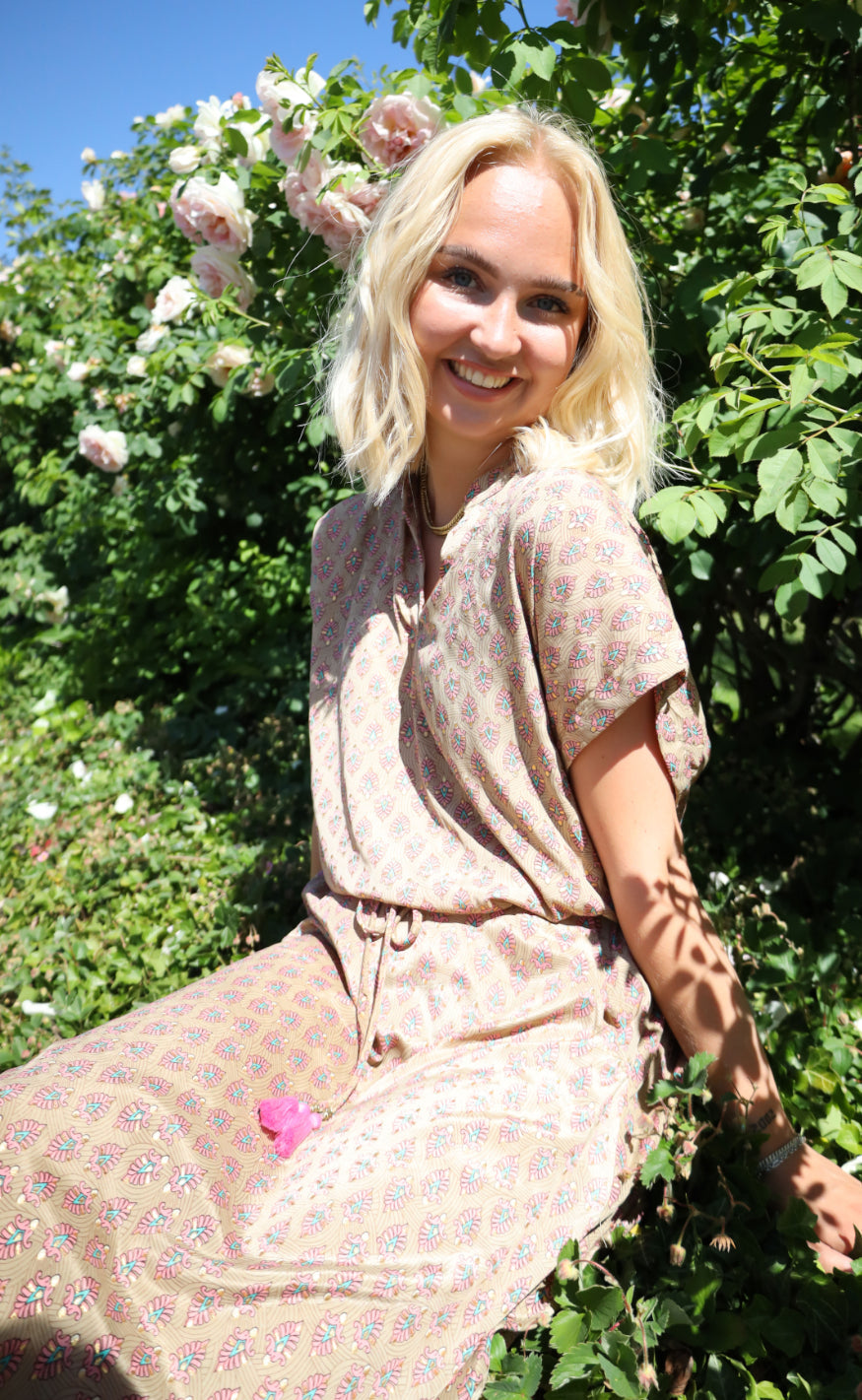 Black Colour Topp  - Luna Andrea  - Savannah Latte
