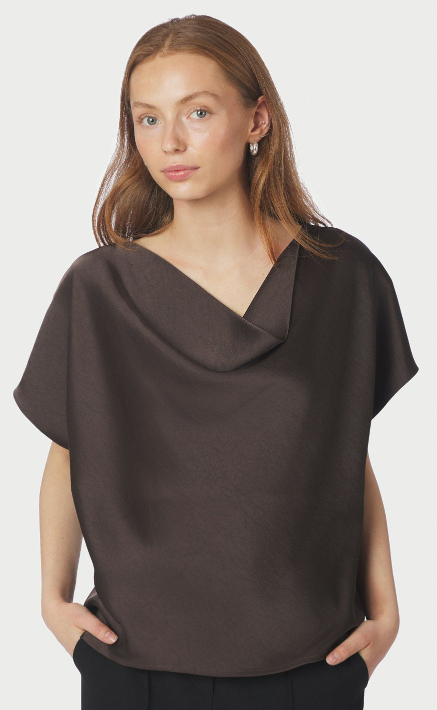 Neo Noir Topp - Annabeth - Dark Brown