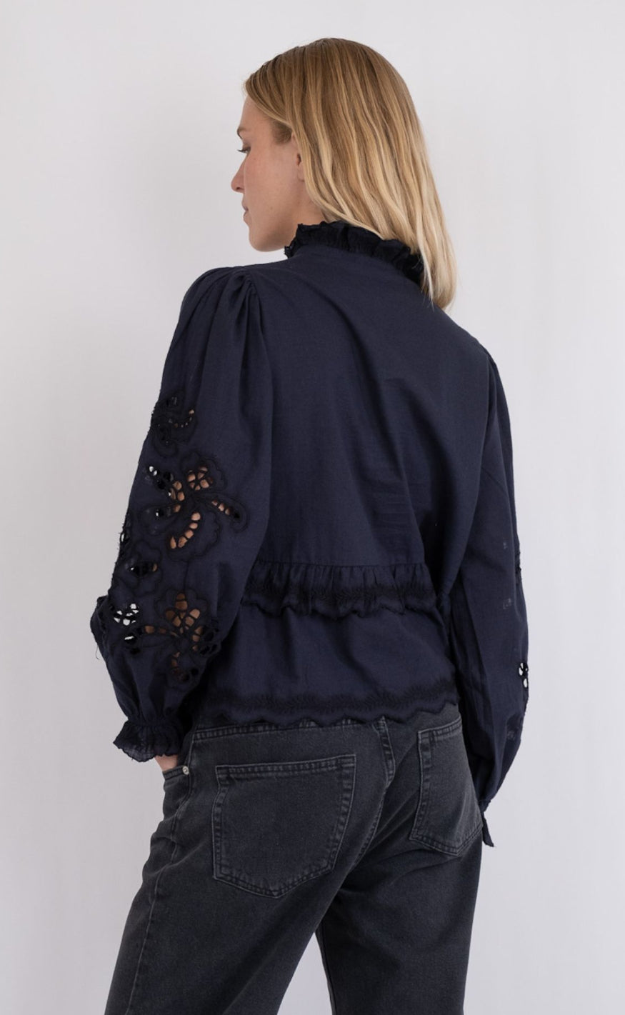 Neo Noir Bluse - Kimmo Embroidery - Black