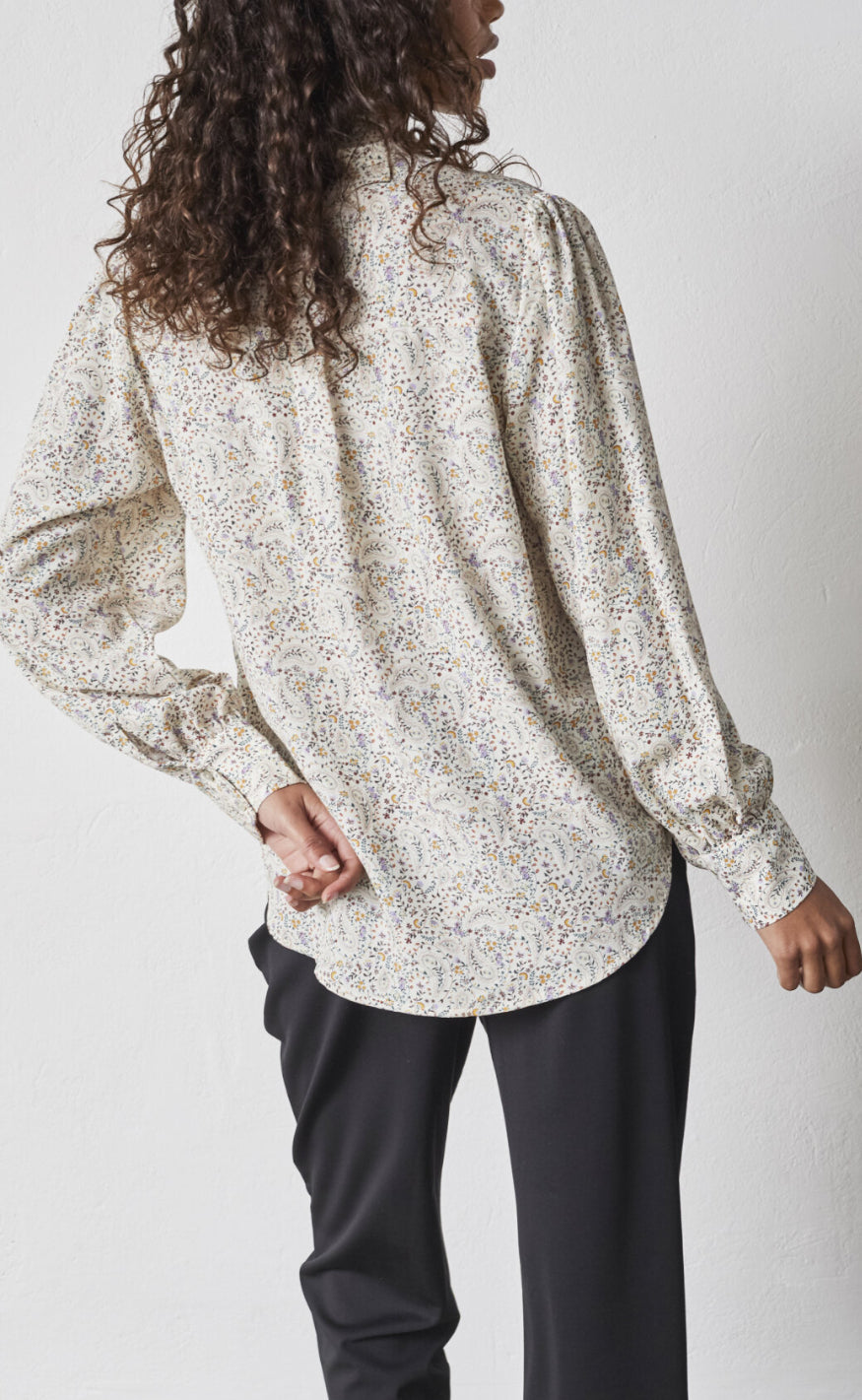 Love & Divine Bluse - Love919-17 - Paisley