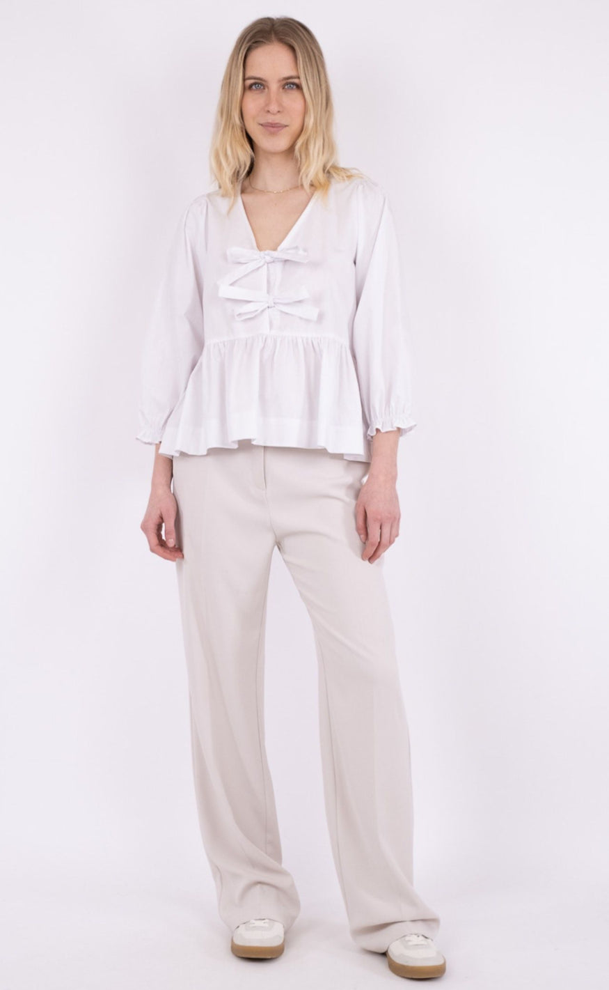 Neo Noir Bluse - Bella Solid - White