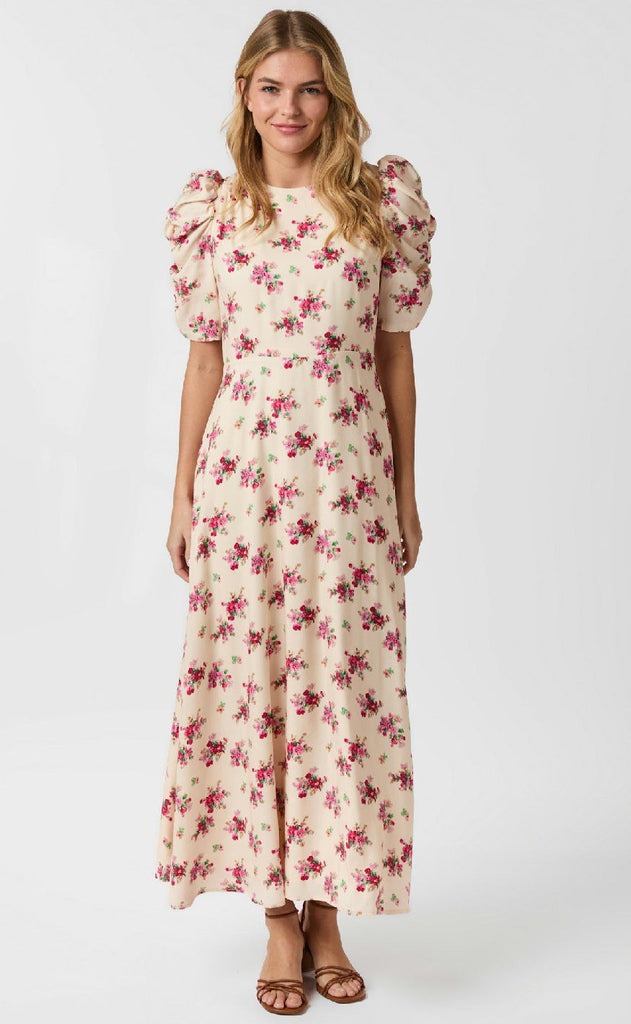 Neo Noir Kjole - Benuti Amazing - Light Pink