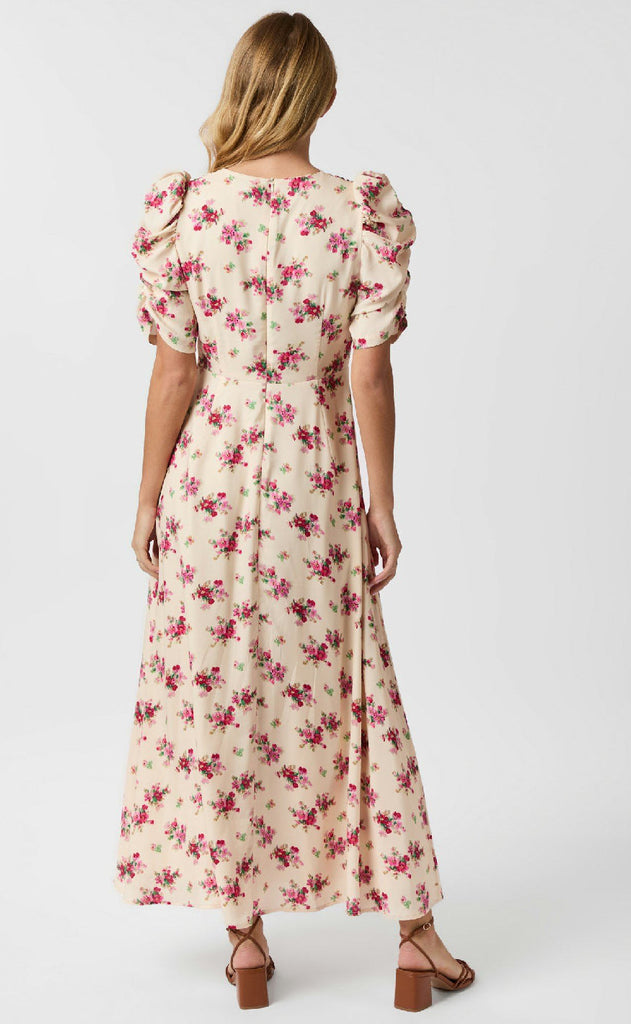 Neo Noir Kjole - Benuti Amazing - Light Pink
