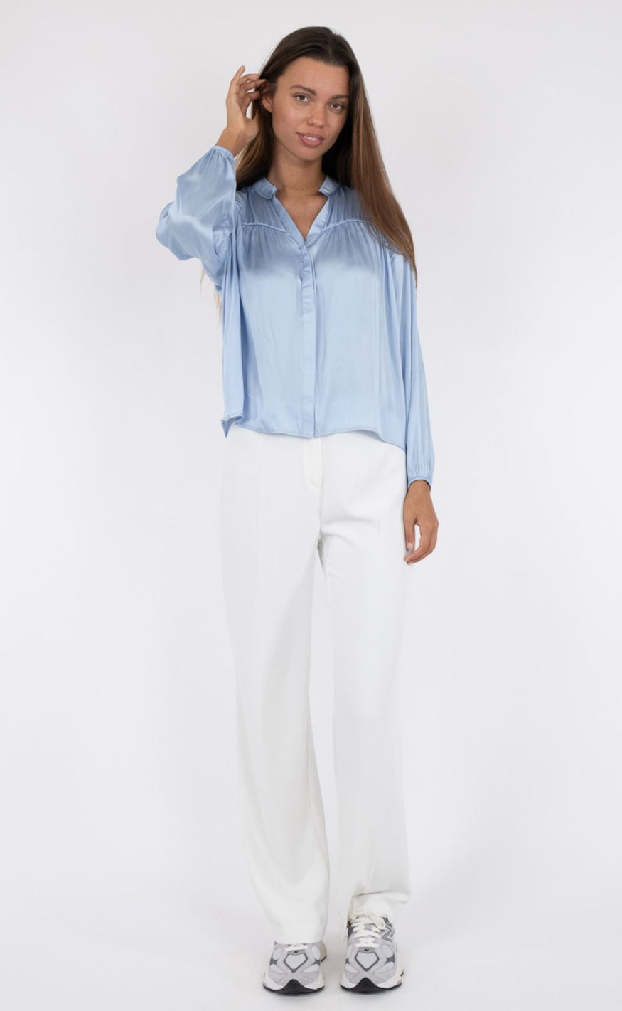 Neo Noir Bluse - Binnet - Light Blue