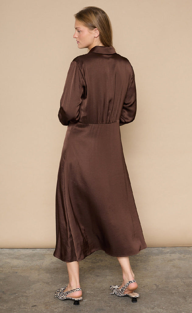 Love & Divine Kjole - Love1420-1 - Brown