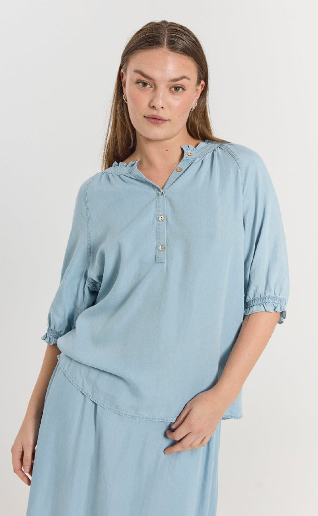Freequent Bluse - Carly - Light Blue Denim