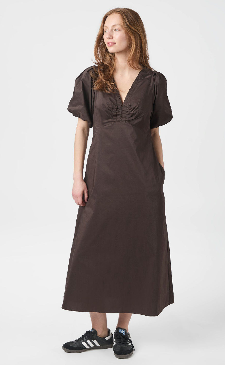 Neo Noir Kjole - Illana Poplin - Chocolate Brown