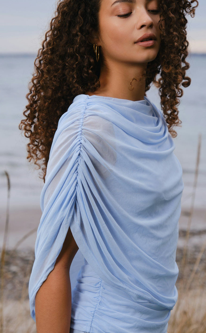 Neo Noir Topp - Cottuna Drapy - Light Blue