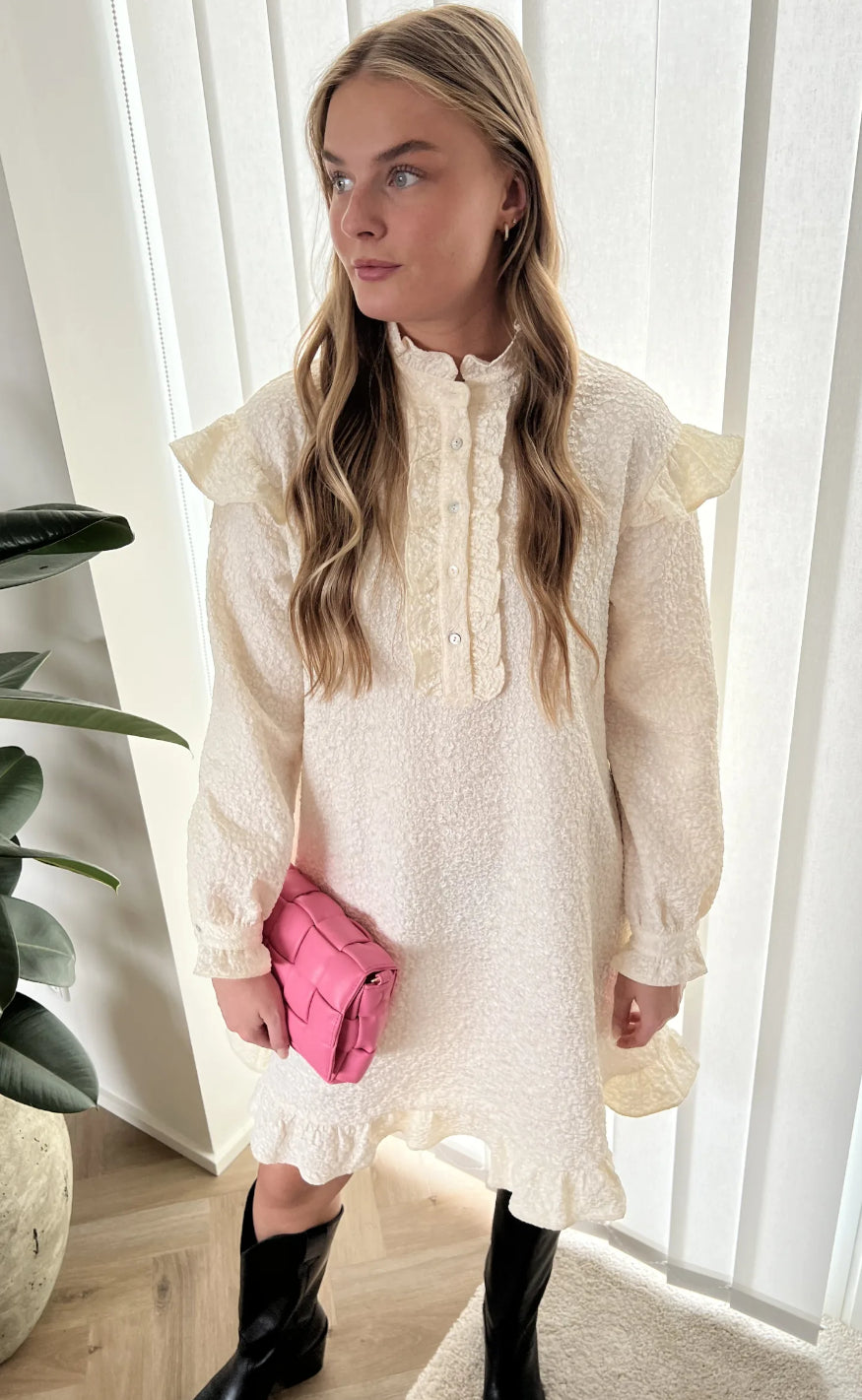 Noella Kjole - Reno Ruby Ruffle - Cream