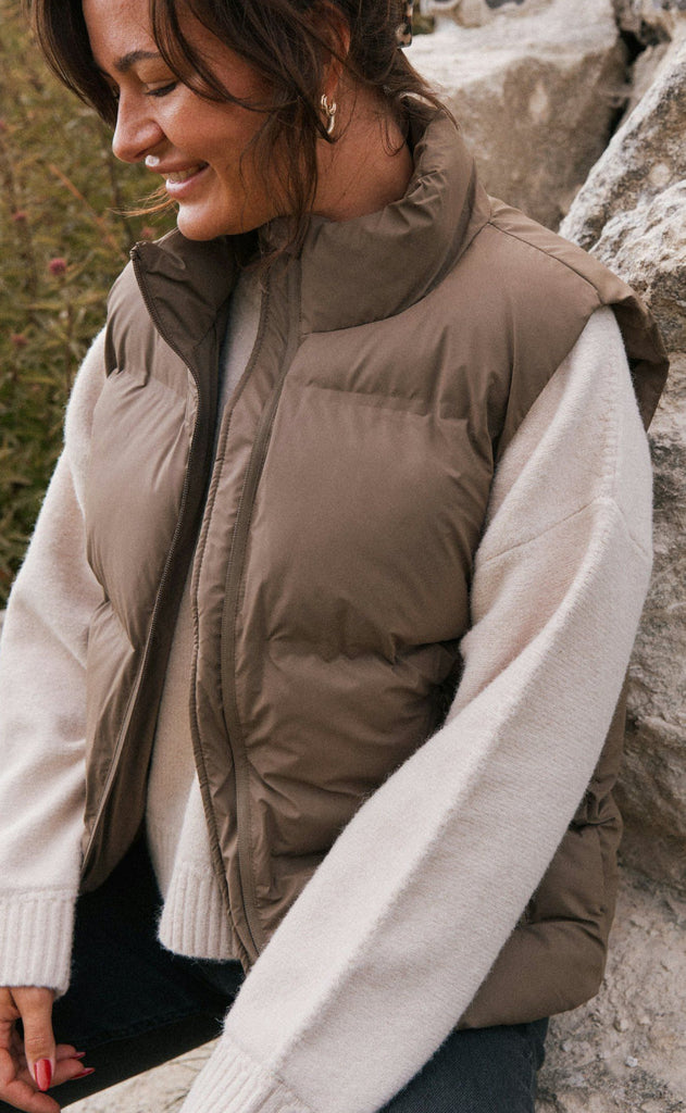 Neo Noir Vest - Annike C Puffer - Dark Taupe