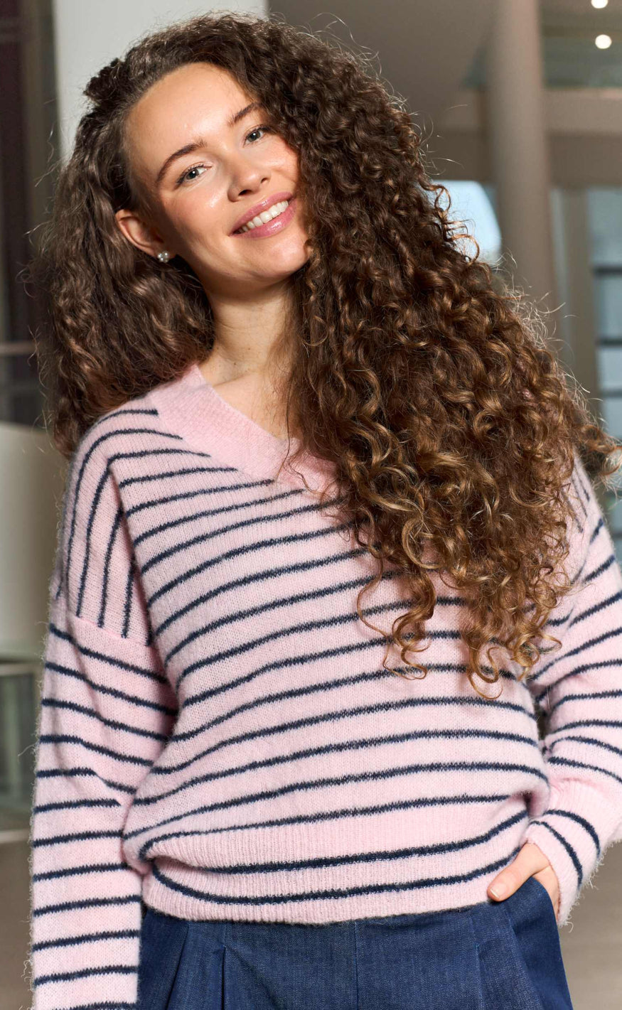 Black Colour Genser - Dell Striped - Rose