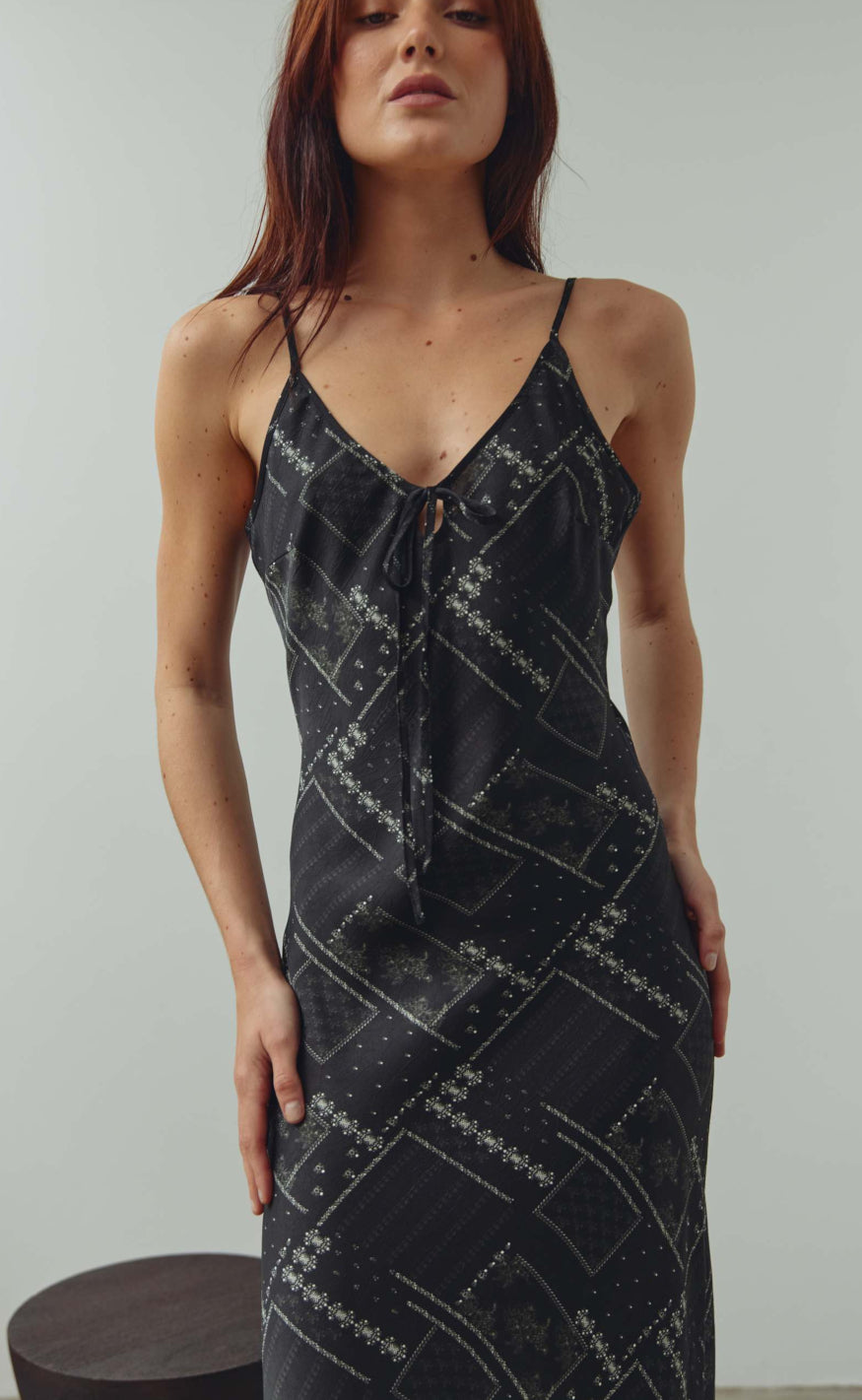 Noella Kjole - Megan - Dolly Black Print