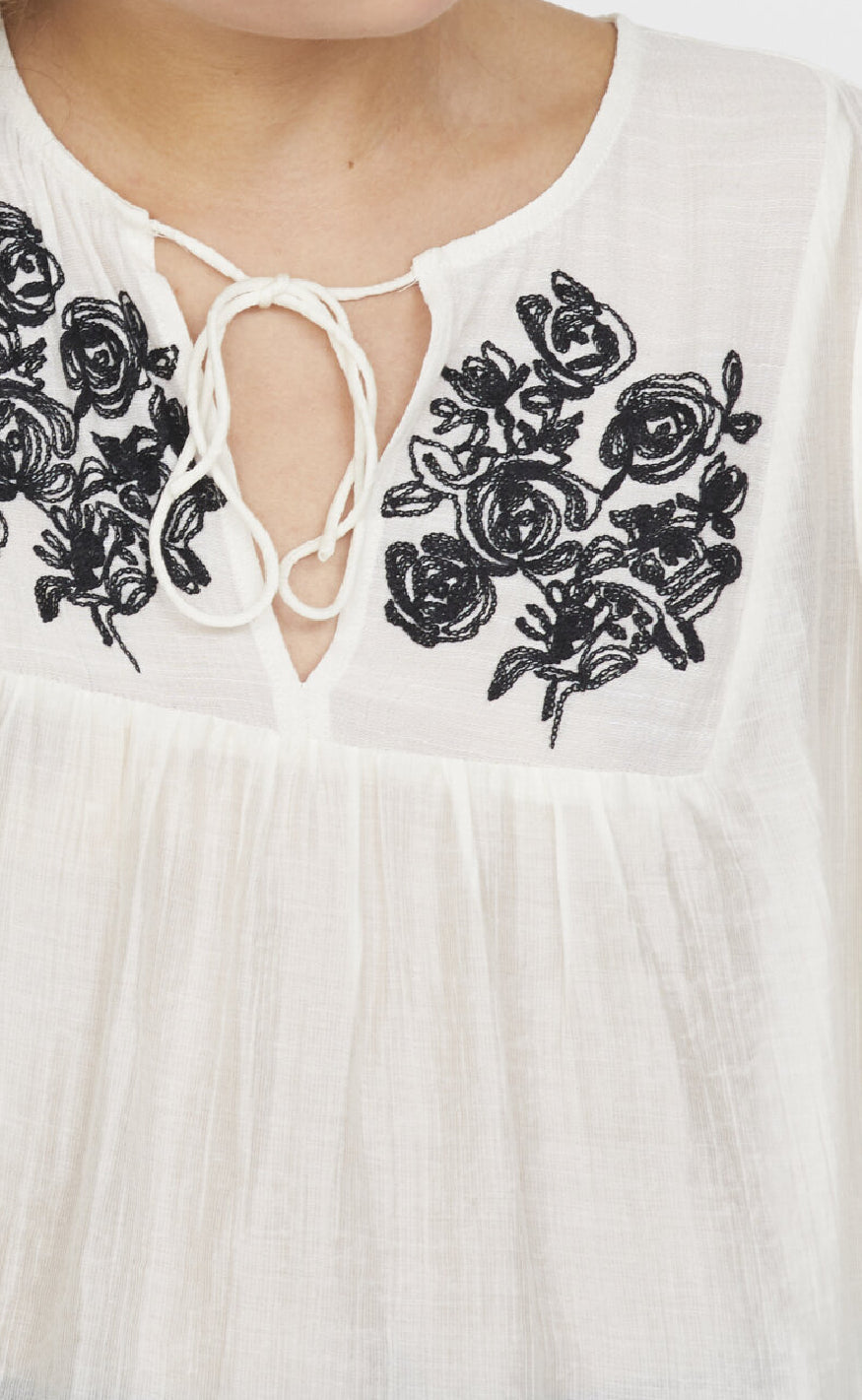 Sisters Point Bluse - Esco - Cream/Black