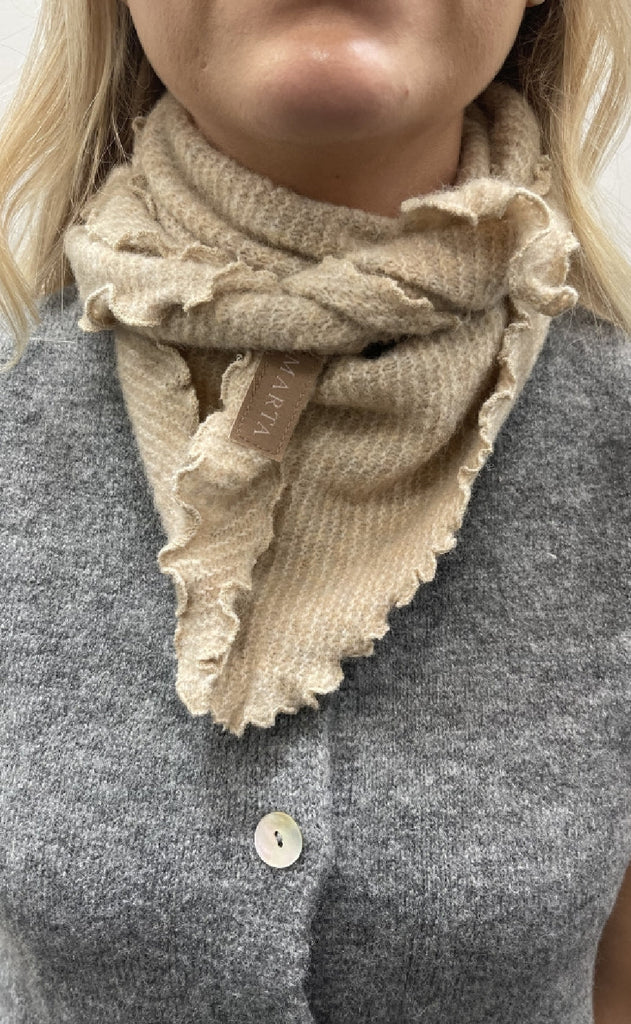 Marta Du Chateau Skjerf - Agnete - Sand