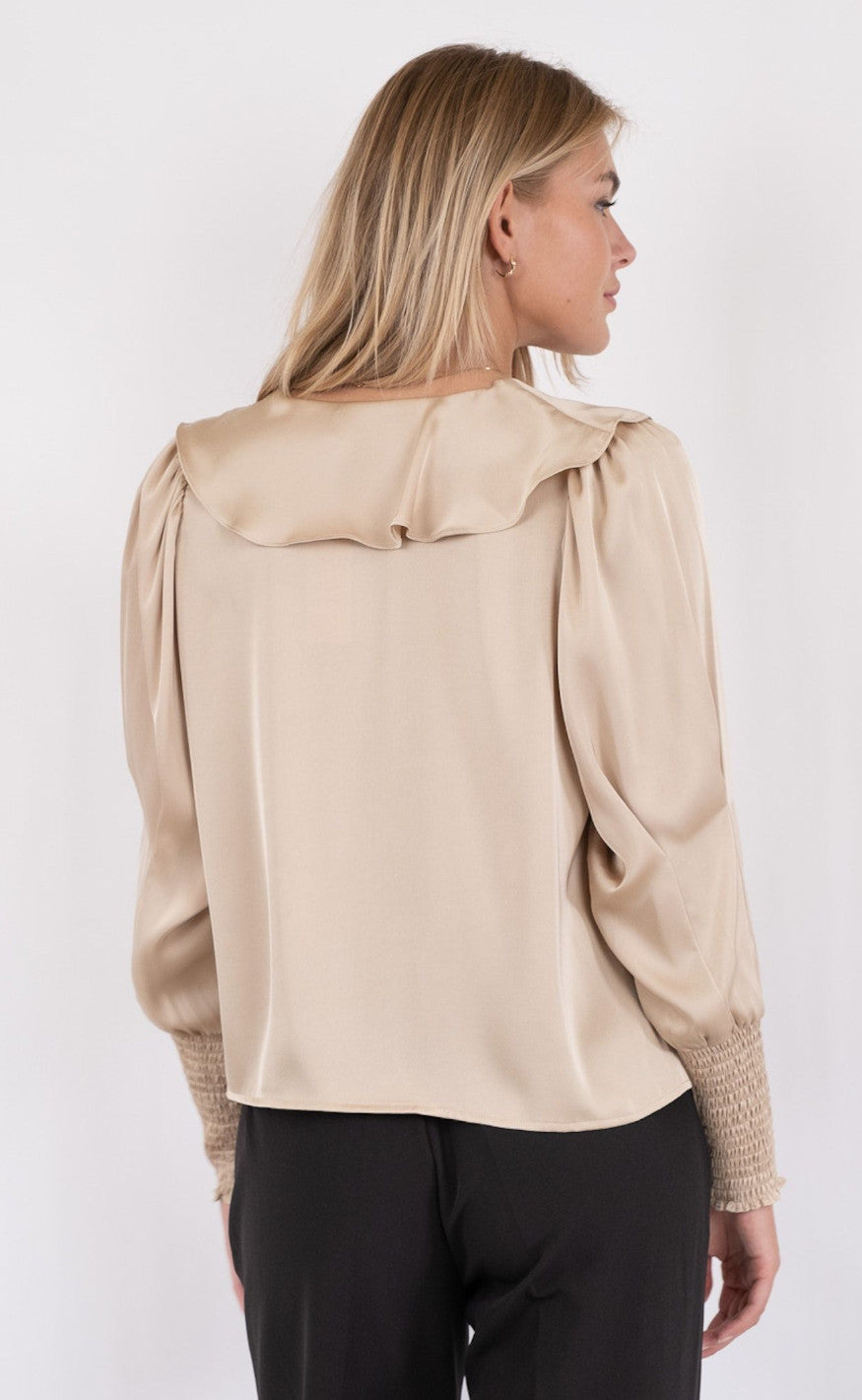 Neo Noir Blouse - Sandie Sateen - Dark Sand