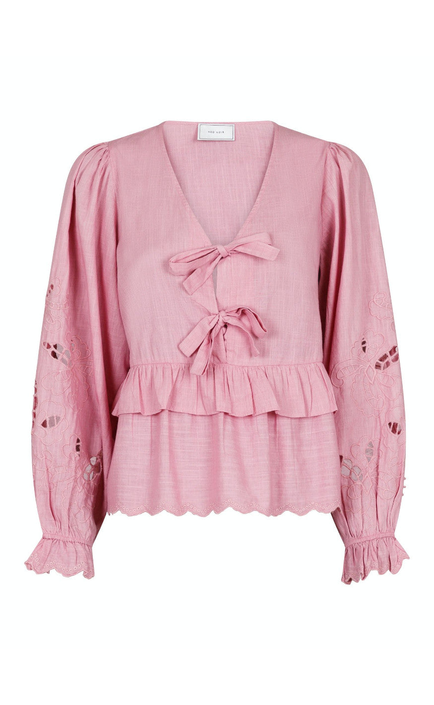 Neo Noir Bluse  - Eden Embroidery - Powder