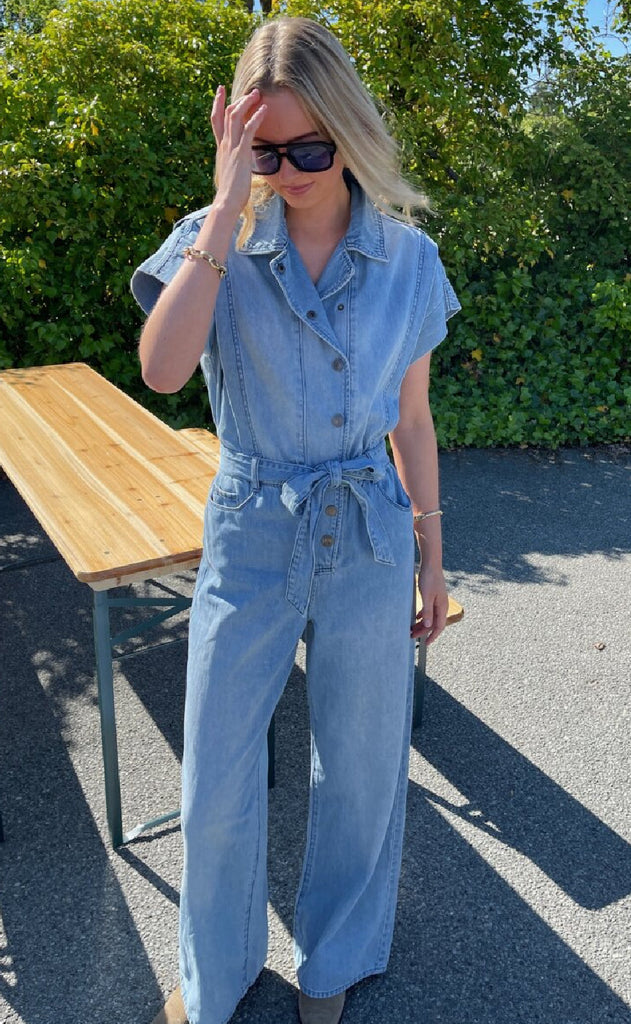Sisters Point Jumpsuit - Feba-JU -L. Blue Wash