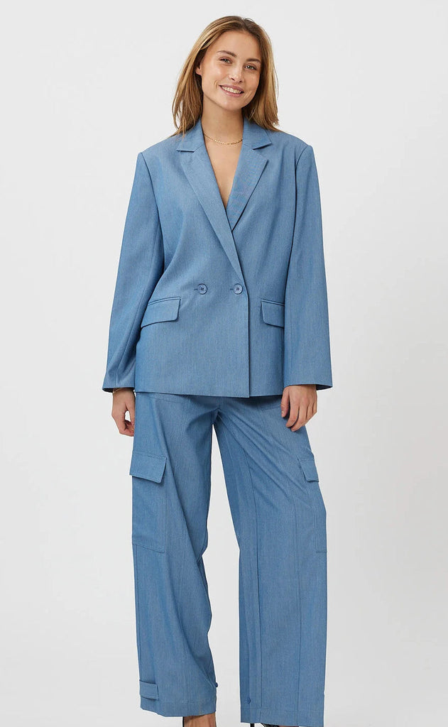 Moves Blazer - Cami - Chambray Blue