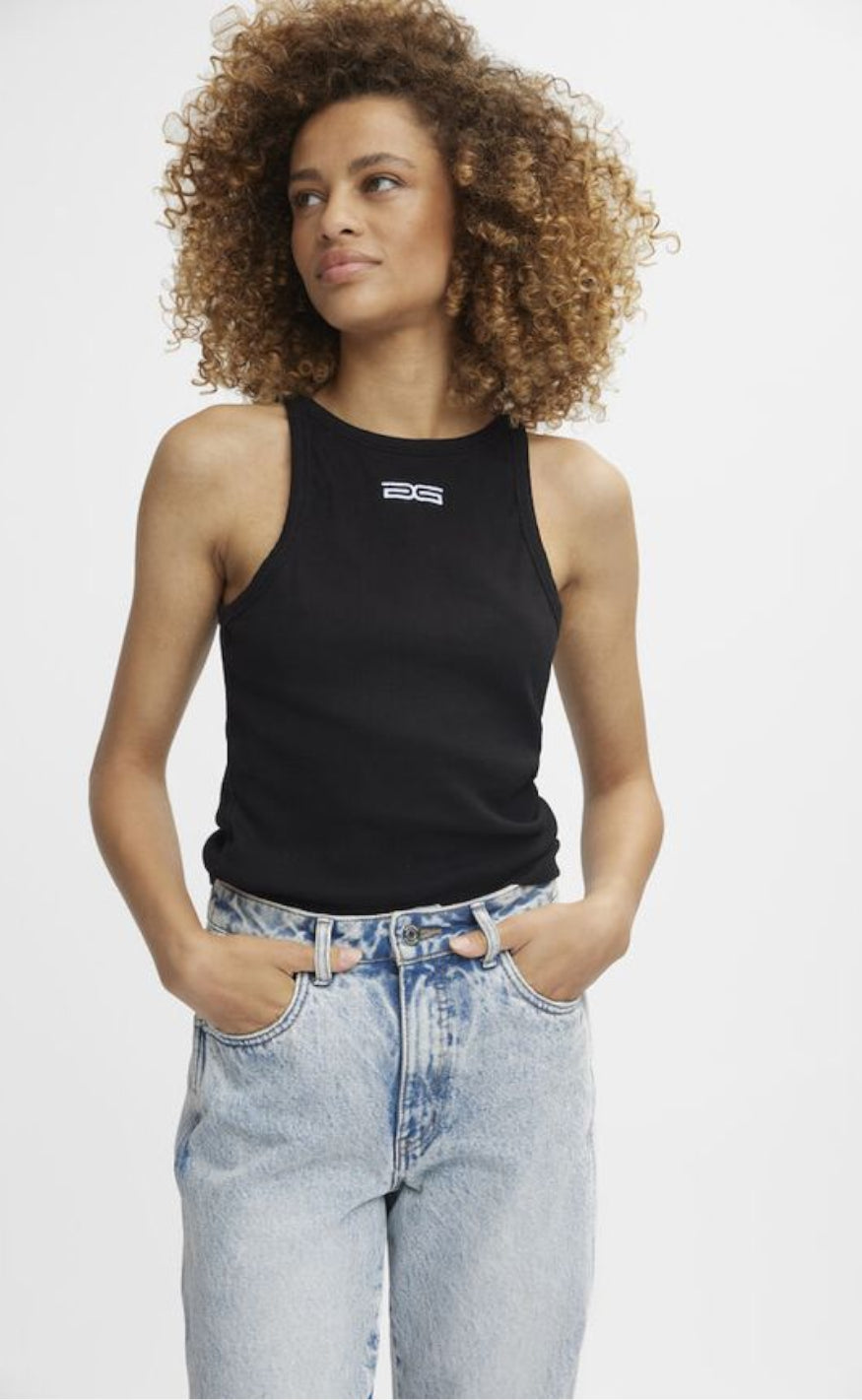 Gestuz Topp - Drew Logo - Black