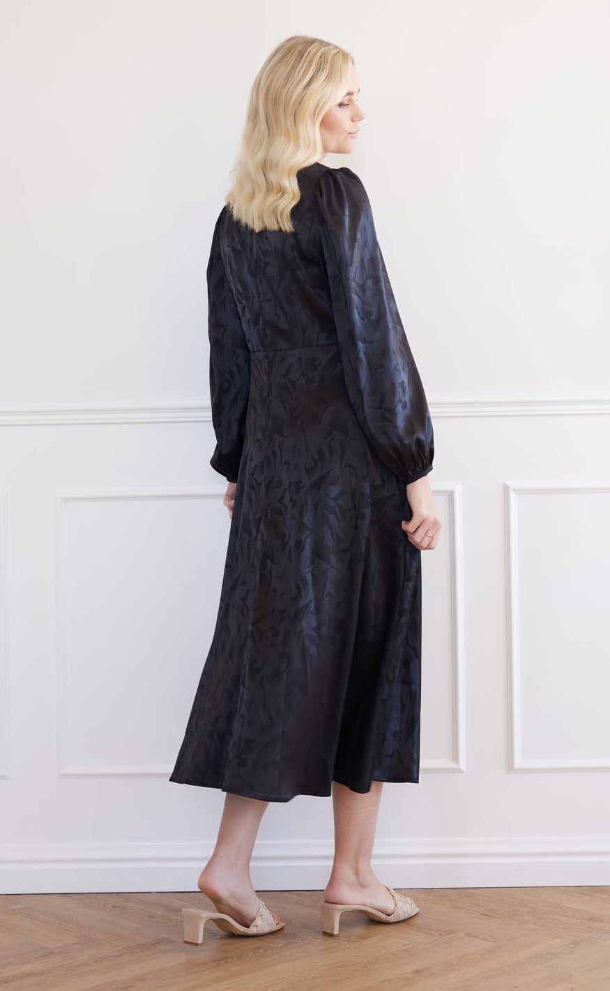 A-View Kjole - Gina - Black