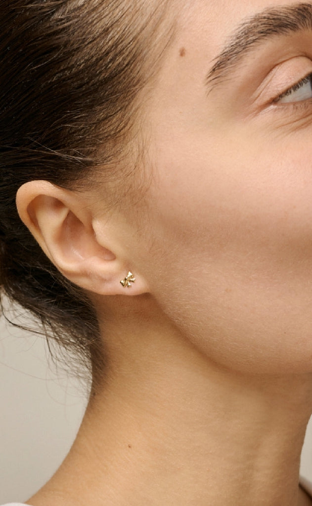 ENAMEL Copenhagen Øreringer - Baby Bow - Gold colour