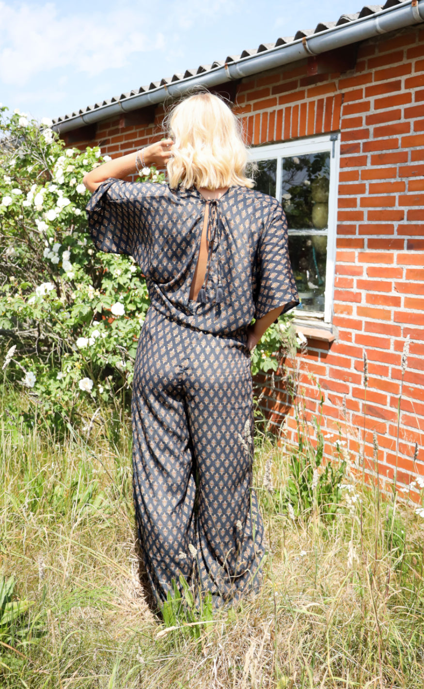 Black Colour Jumpsuit - Luna - Savannah Grey