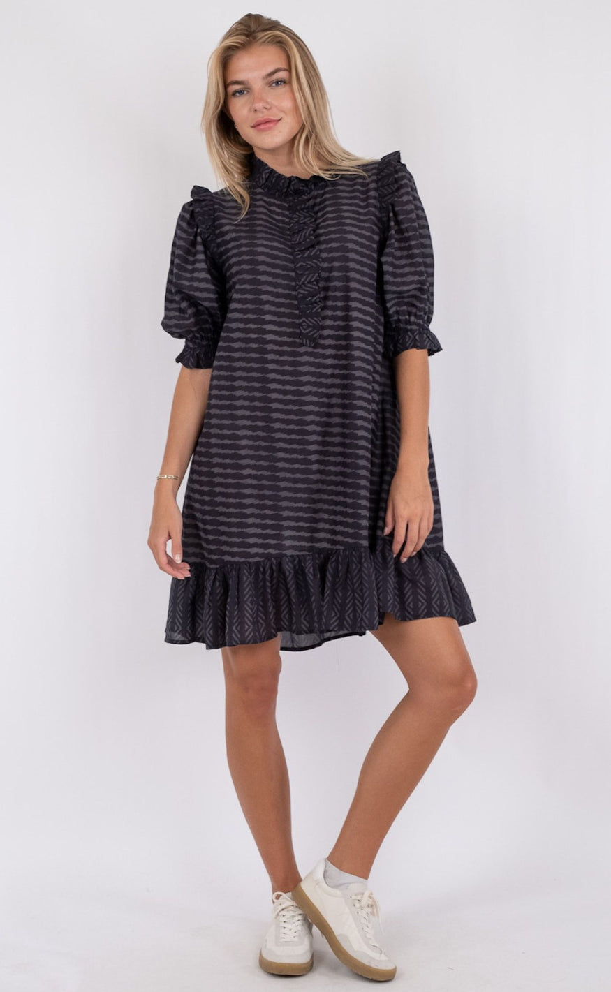 Neo Noir Kjole  - Hani Graphic - Black