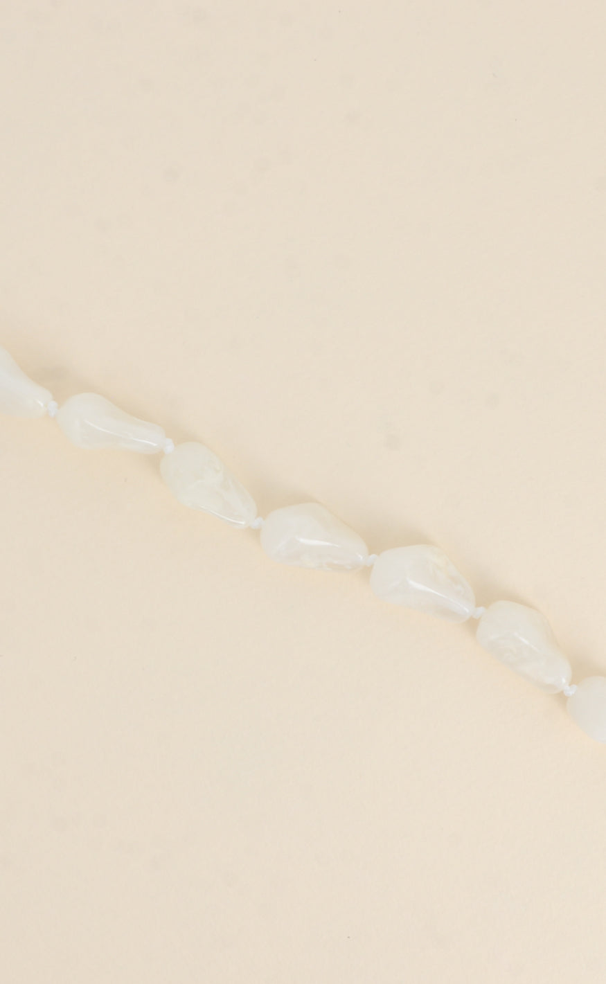 Smykkeli Copenhagen Armbånd - Nanna Pearl - Beige