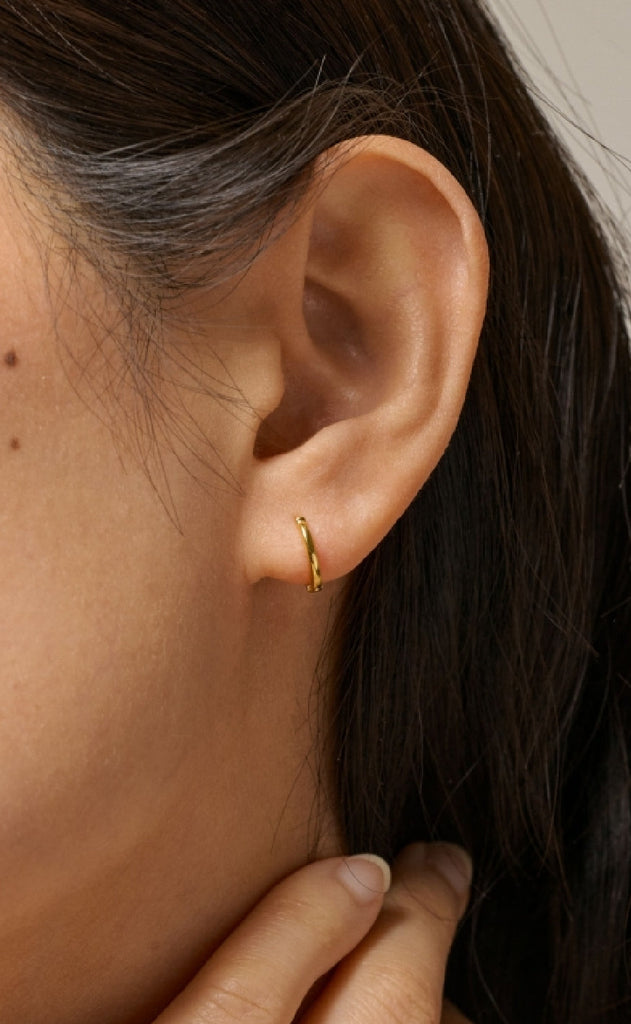 ENAMEL Copenhagen Øreringer - Small Classic Hoops - Gold Colour