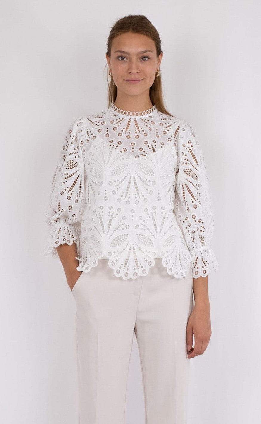 Neo Noir Bluse - Adela Embroidery - Off White