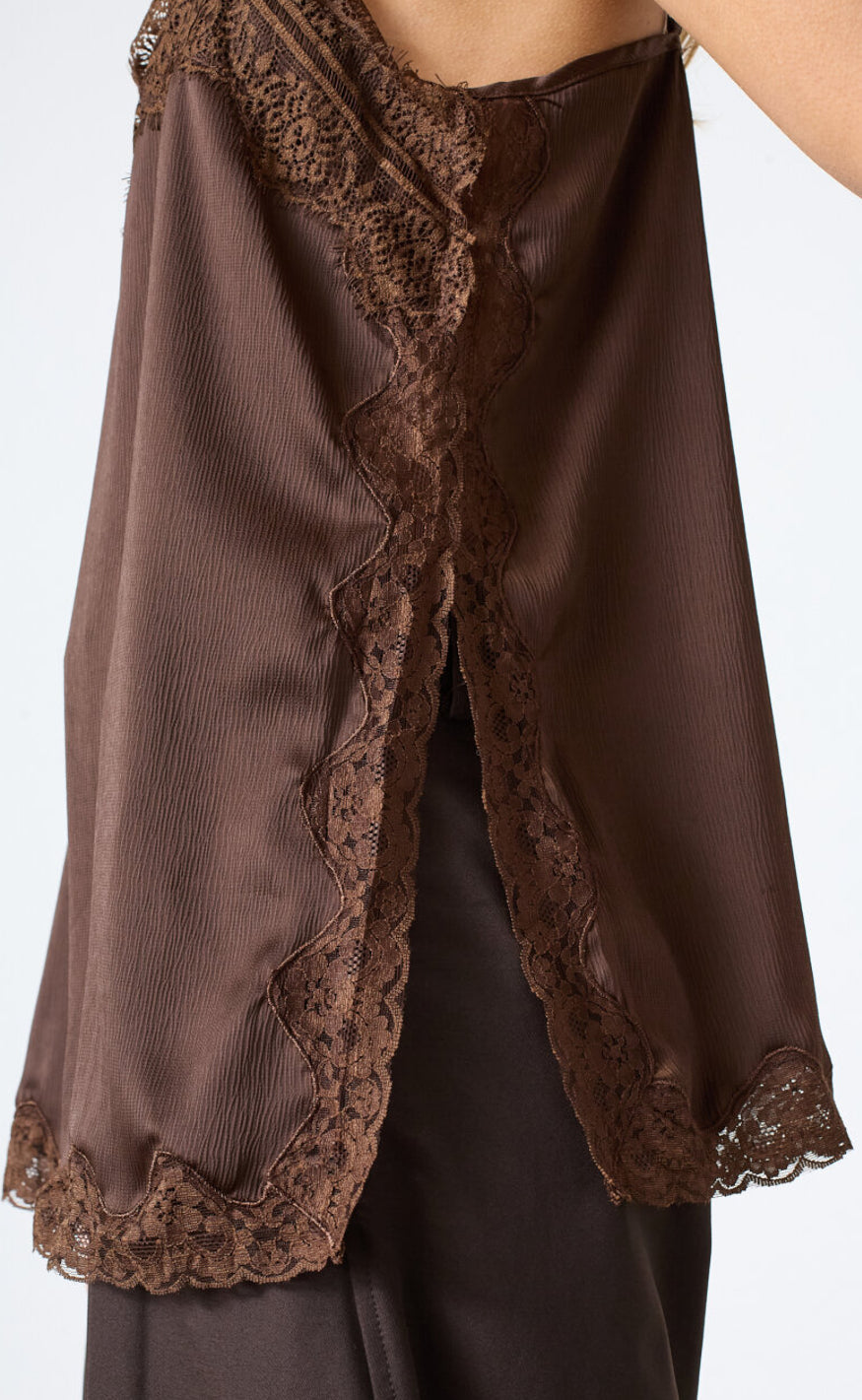 Sisters Point Topp - Isolde-ST1 - D. Chocolate