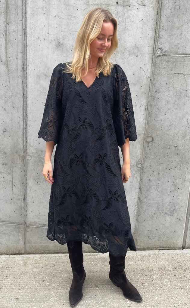 Love & Divine Kjole - Love1444 - Black