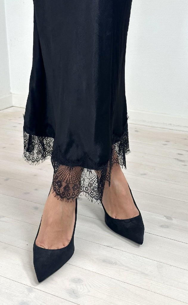 Neo Noir Skjørt - Veroni Lace - Black