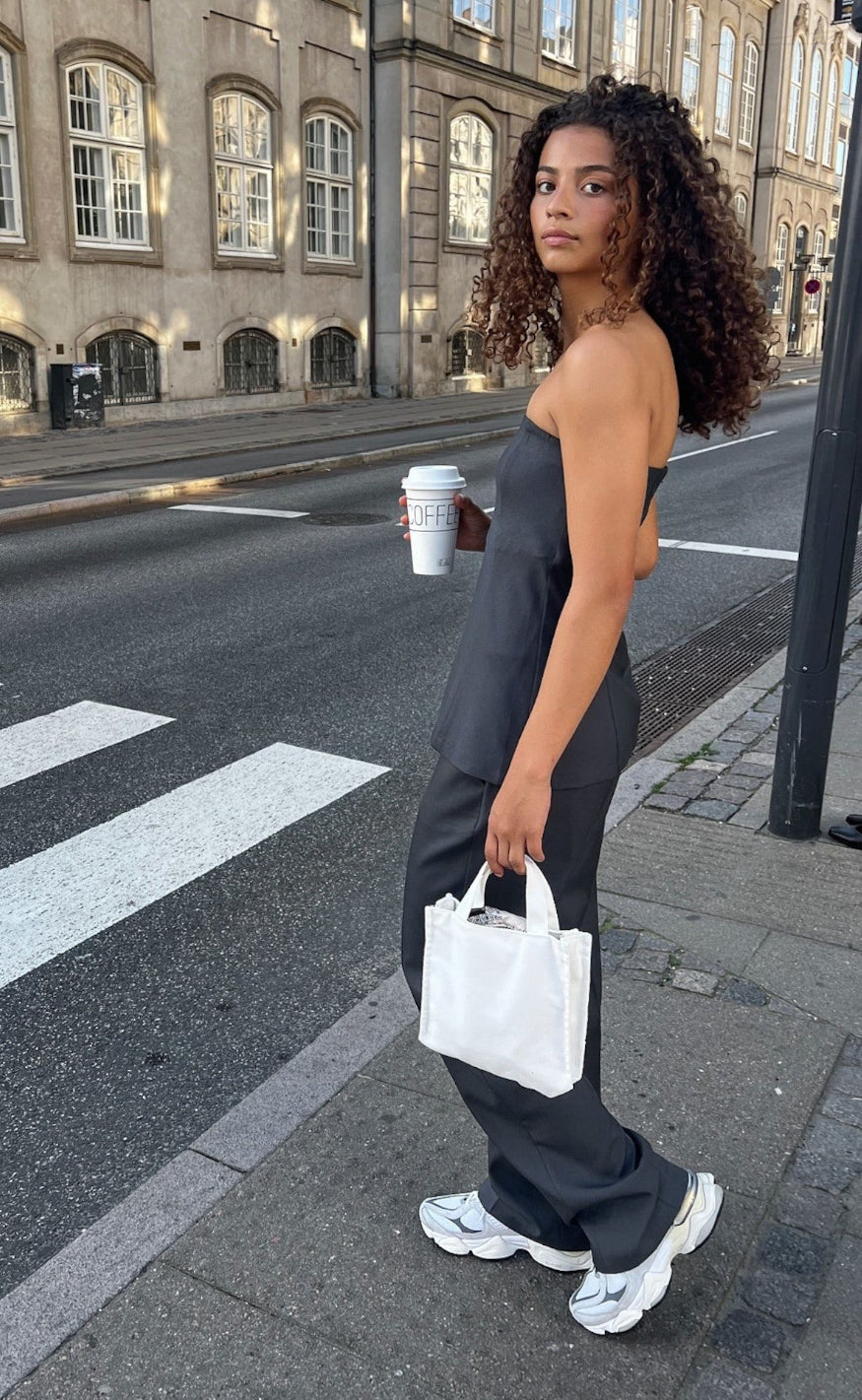 Neo Noir Topp - Leafie - Dark Grey