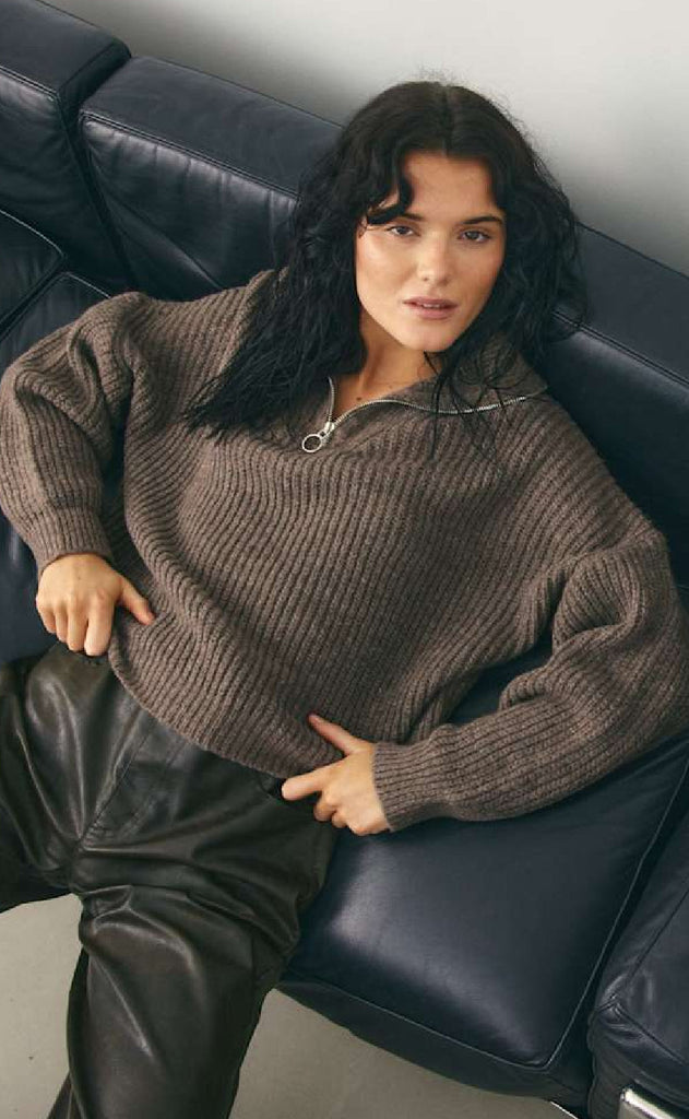 Noella Genser - Lesia - Timber Wolf Melange