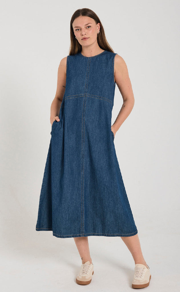 Freequent Kjole - Lisea Long - Medium Blue Denim