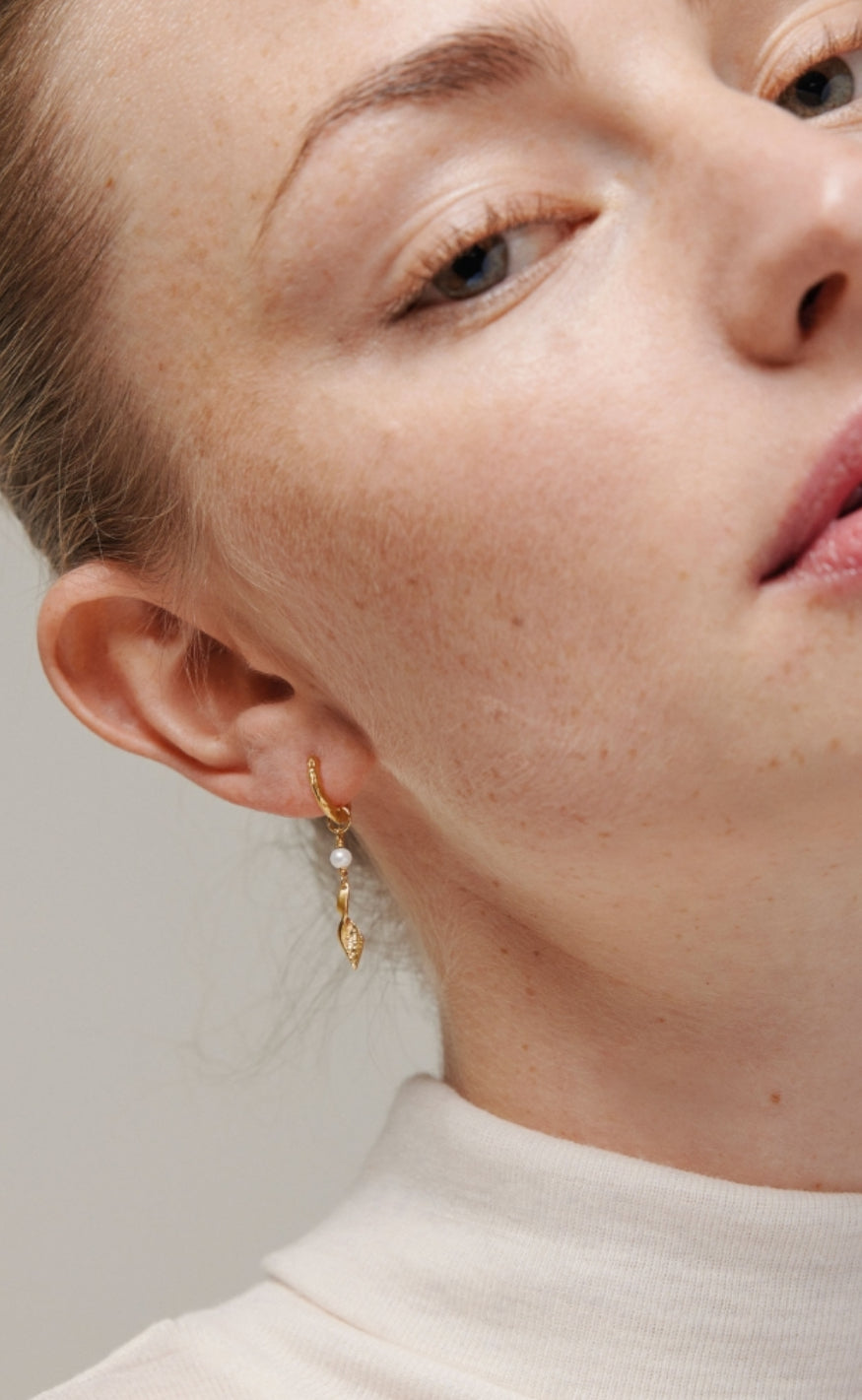 ENAMEL- Copenhagen Øreringer  - Hoops may - Gold