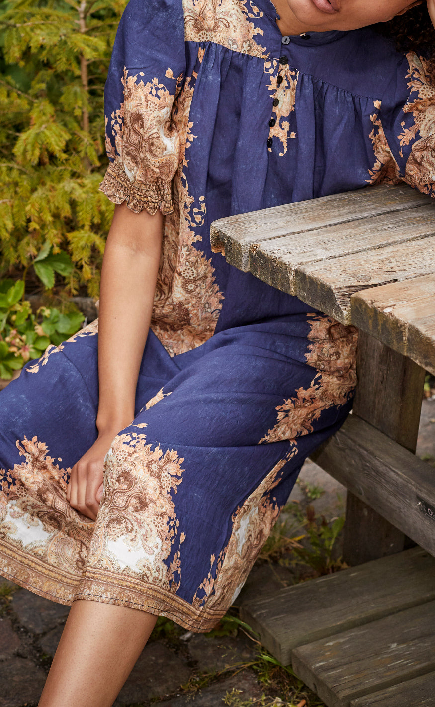 Love & Divine Kjole - Love1415 - Navy/Paisley