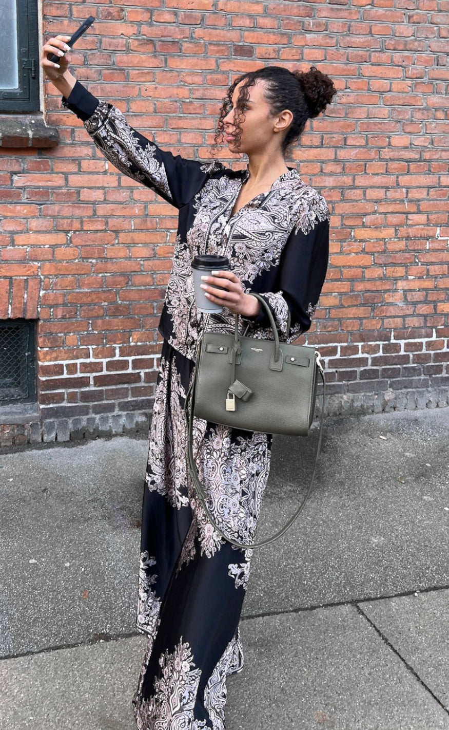 Neo Noir Bukser - Mana Paisley - Black