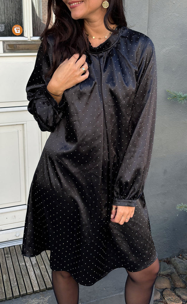 Say INA Copenhagen Kjole - Hazel - Black W. Stones
