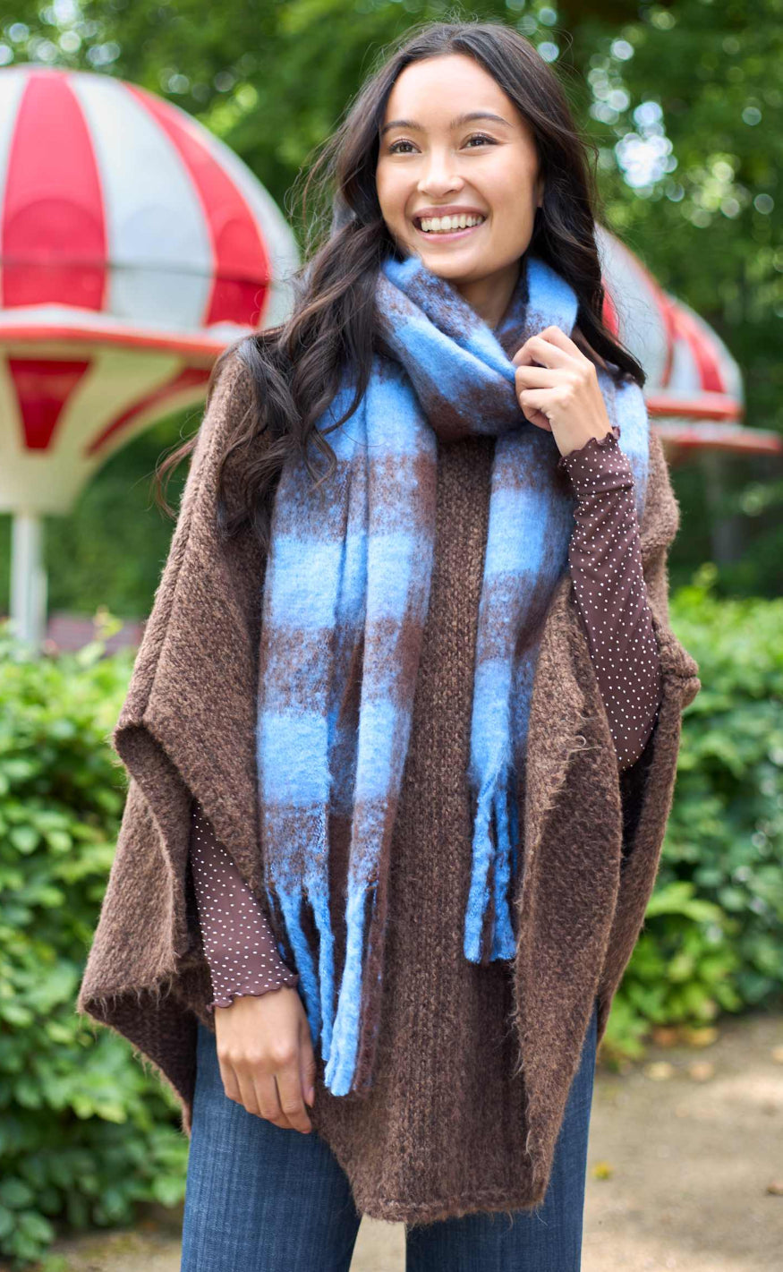 Black Colour Poncho - Penny - Mocca