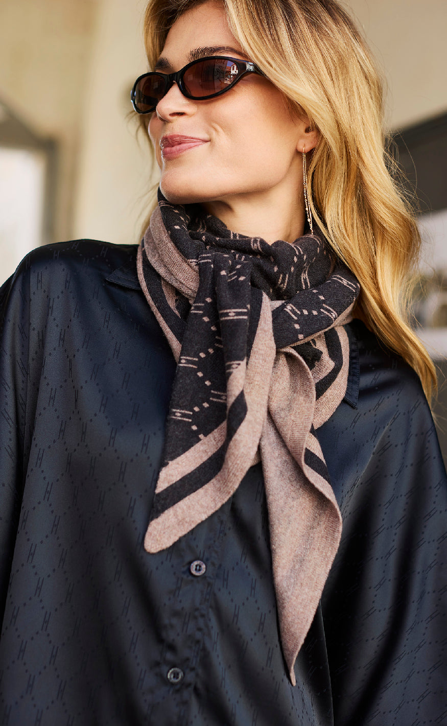 Hype The Detail Skjerf - 83 - Black
