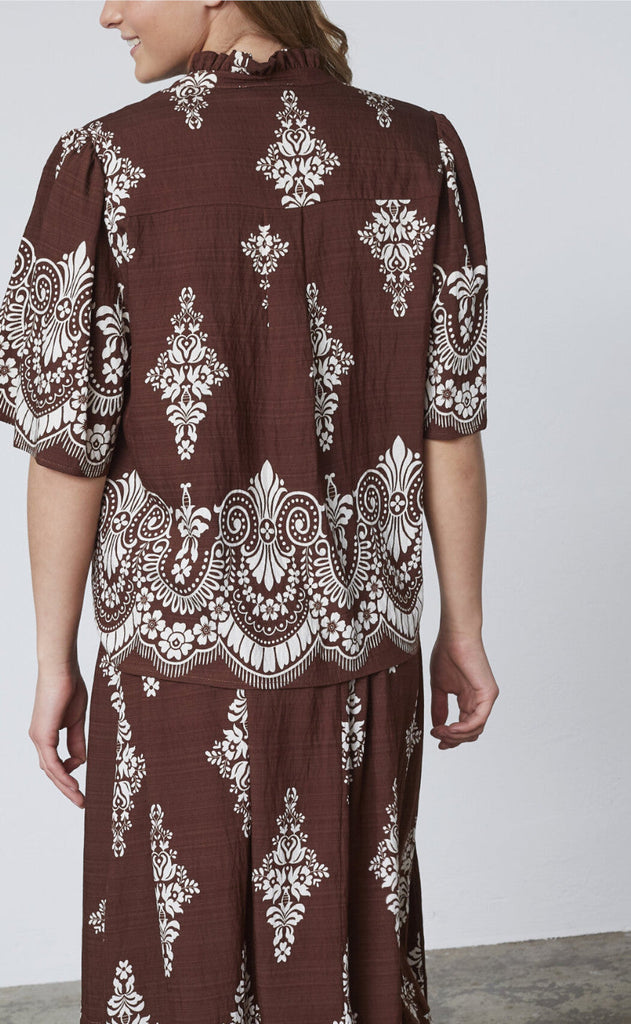 Love & Divine Topp - Love1296-2 - Brown/Paisley