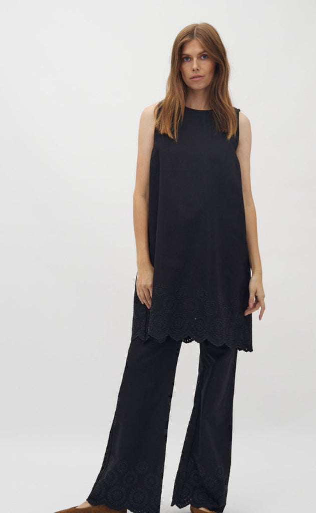 Global Funk Topp - Rihne Scallop-G - Black
