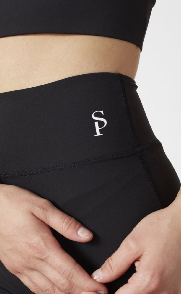 Sisters Point Shorts - Lay-SHO - Black