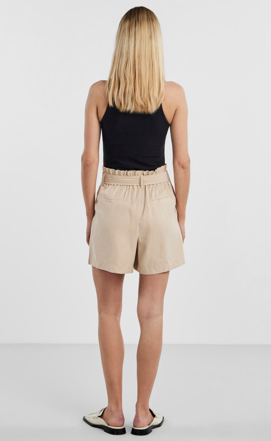 YAS Shorts - Pina - Cement