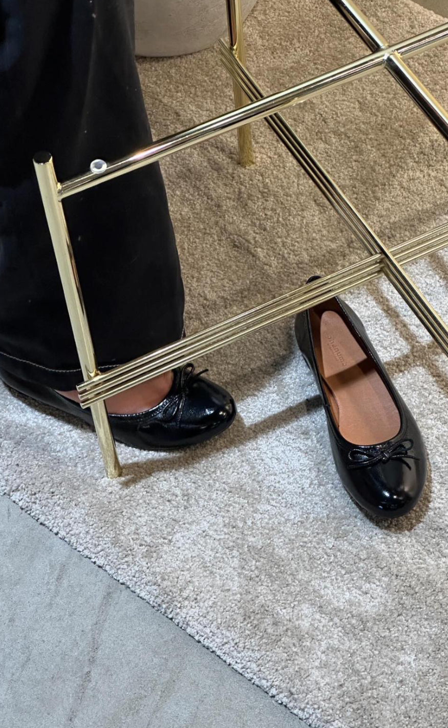 Phenumb Ballerina - Bisque - Leather Patent Black